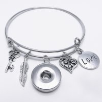 (image for) Snap Jewelry Wire Expandable Bangle - Love, Feather, Key & Heart